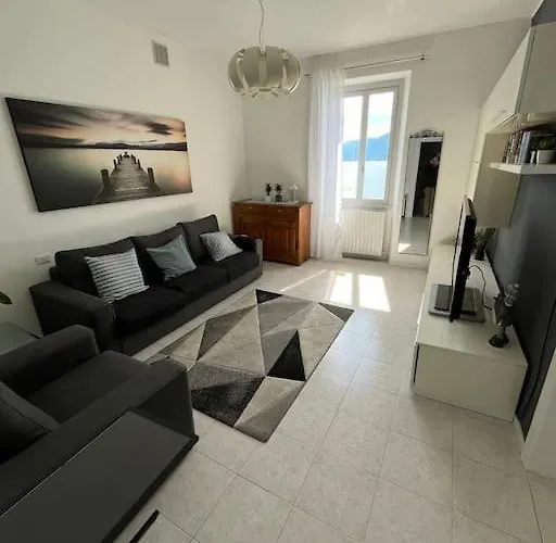 Varenna La Casa Di Giulia Apartman Fiumelatte